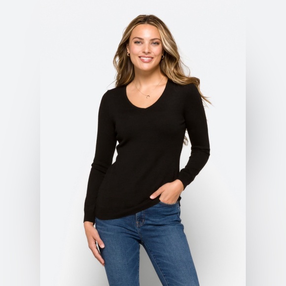 LOVE ELLIE Mia Back Detail Sweater size M - Picture 5 of 12